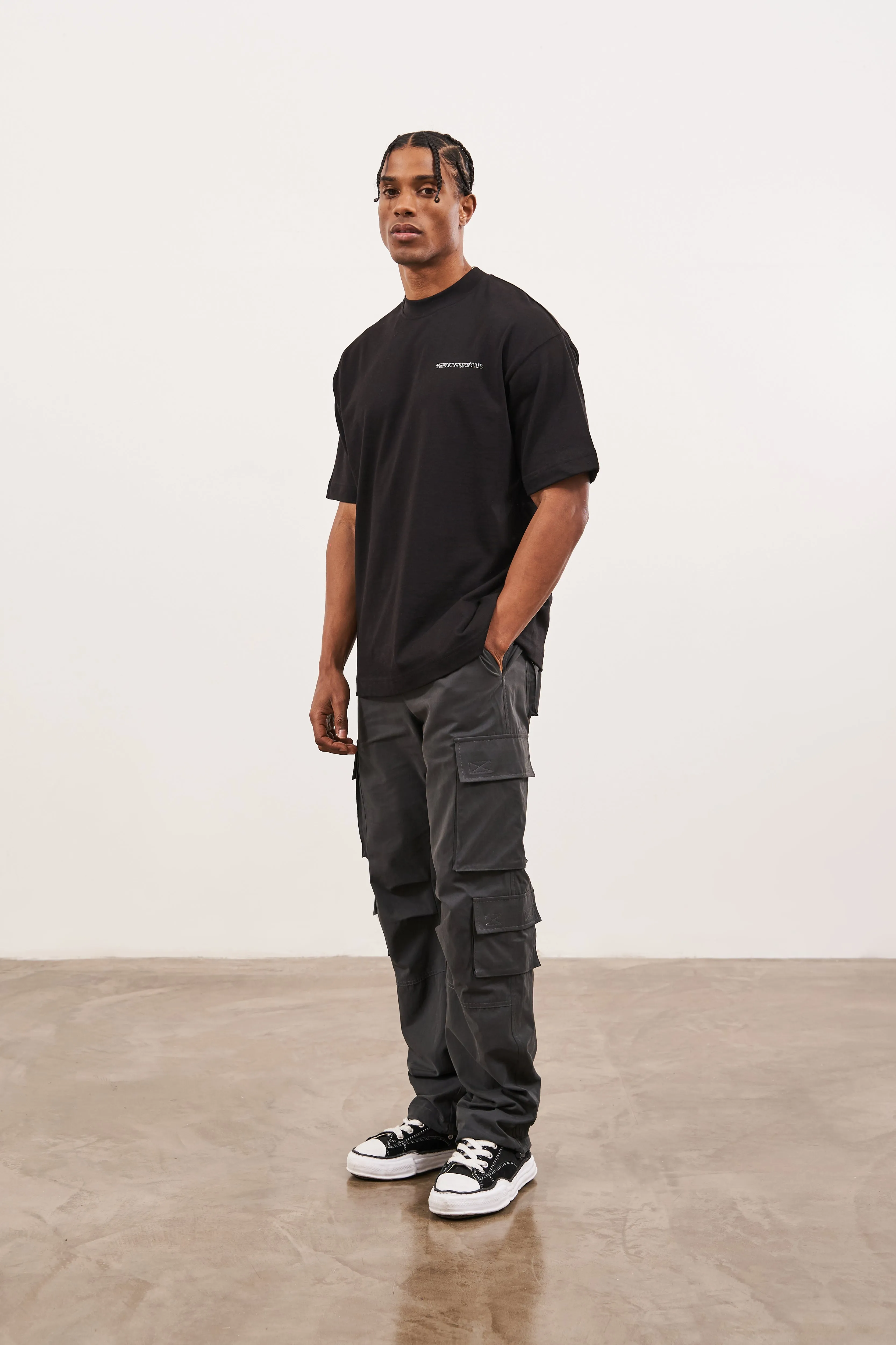 SEASON 24 RELAXED FIT T-SHIRT - BLACK